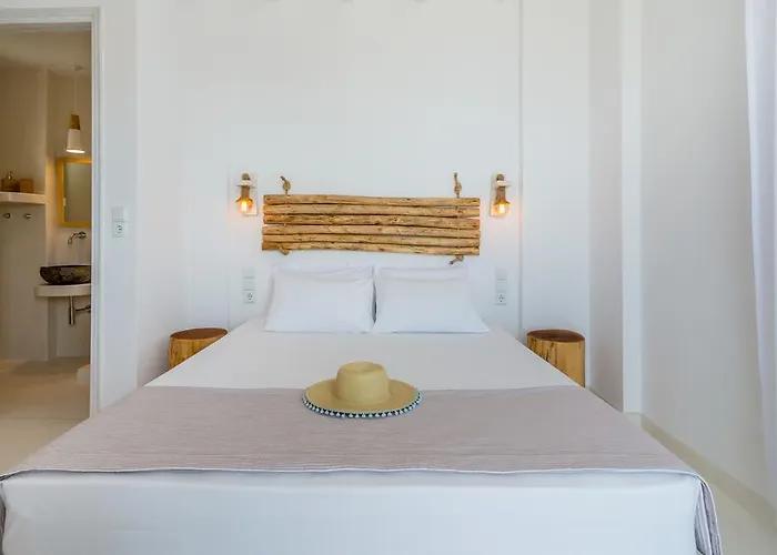 Halara Plaka (Milos)