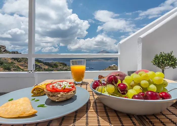 Halara Plaka (Milos)