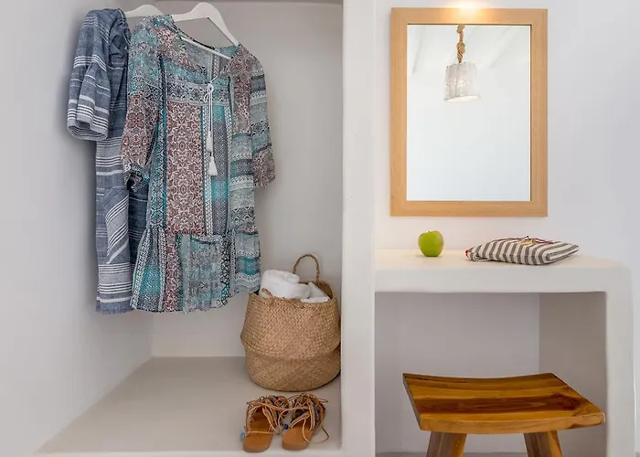 Halara * Plaka (Milos)